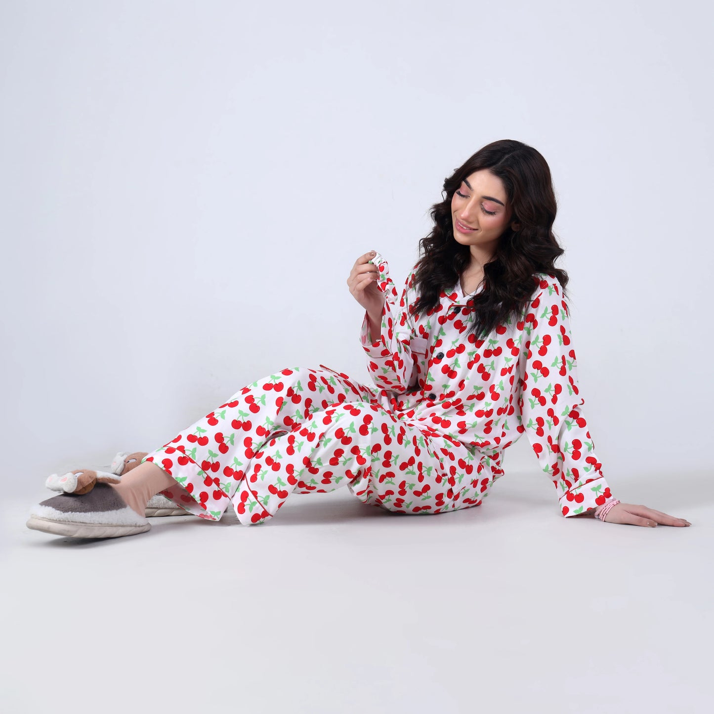 WHITE BIG CHERRIES PJ SET